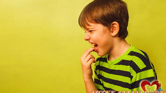 Превью картинка статьи Как оказать первую помощь при отравлении ребенка