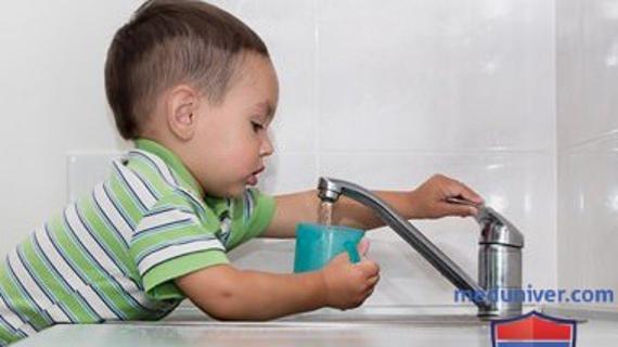 Превью картинка статьи При рвоте у ребенка что давать народные средства