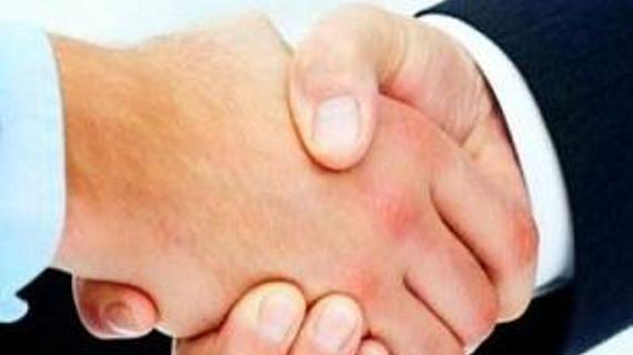 Превью картинка статьи Заразный ли тонзиллит для окружающих и как он передается