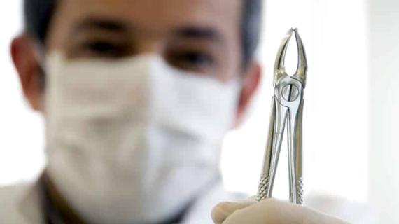 Превью картинка статьи Сколько болит десна после удаления зуба