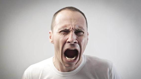 Превью картинка статьи Жжение при простатите - зуд в уретре и заднем проходе при воспалении простаты