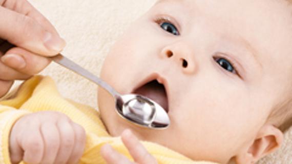 Превью картинка статьи Ребенок при кашле высовывает язык