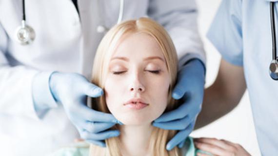 Превью картинка статьи Чем опасна гнойная ангина - последствия и осложнения 2021